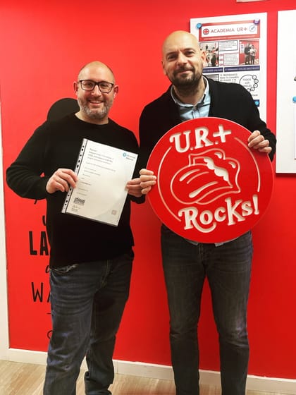Entrega de un título oficial Pearson en Academia UR+